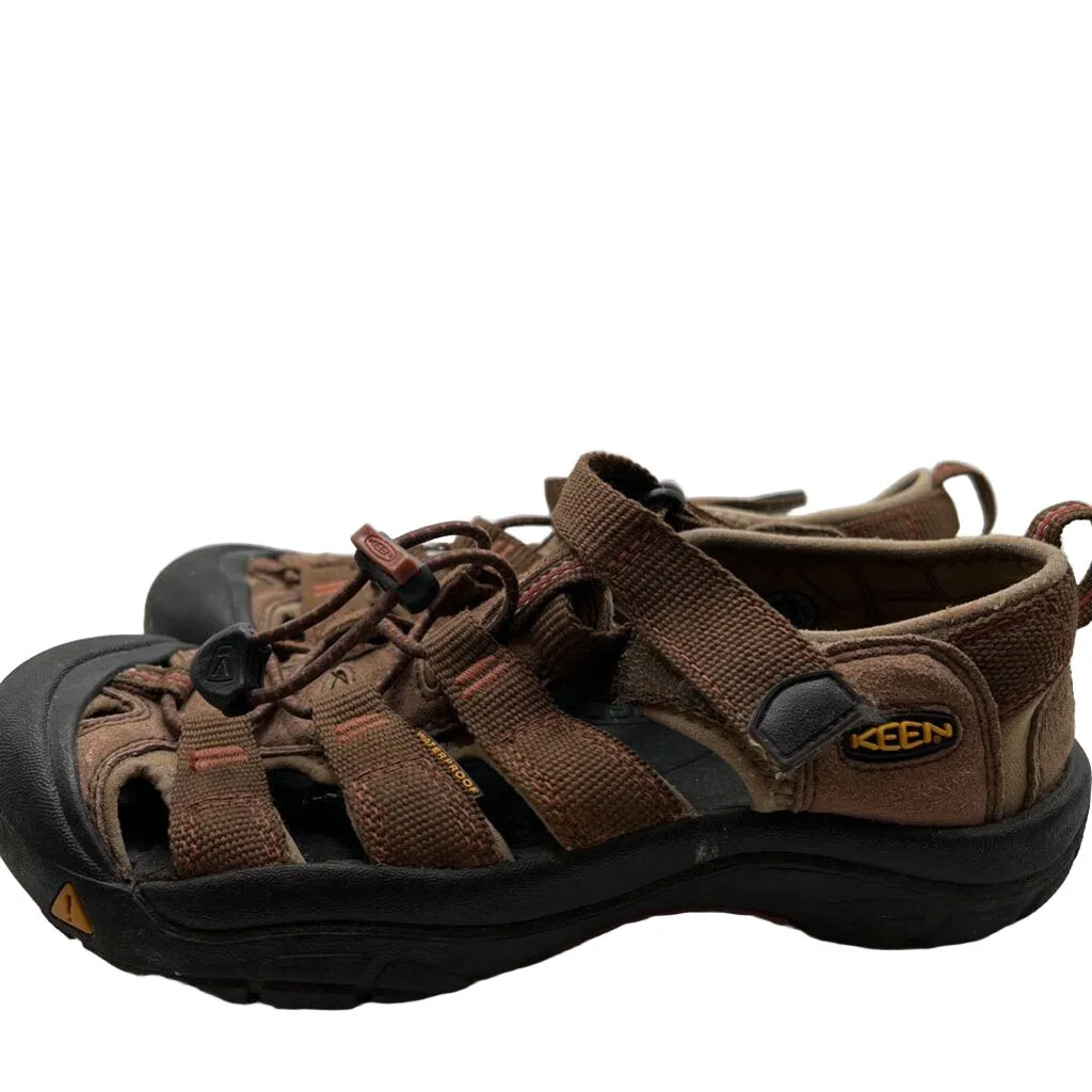 Hiking Sandals / Cord Sinch