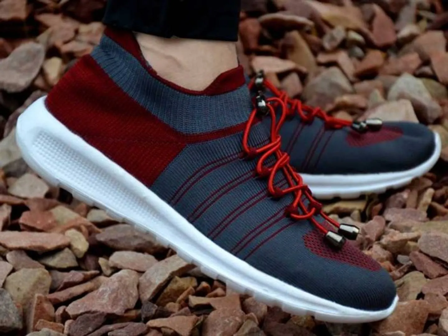 Men's Red Mesh Solid Sneakers