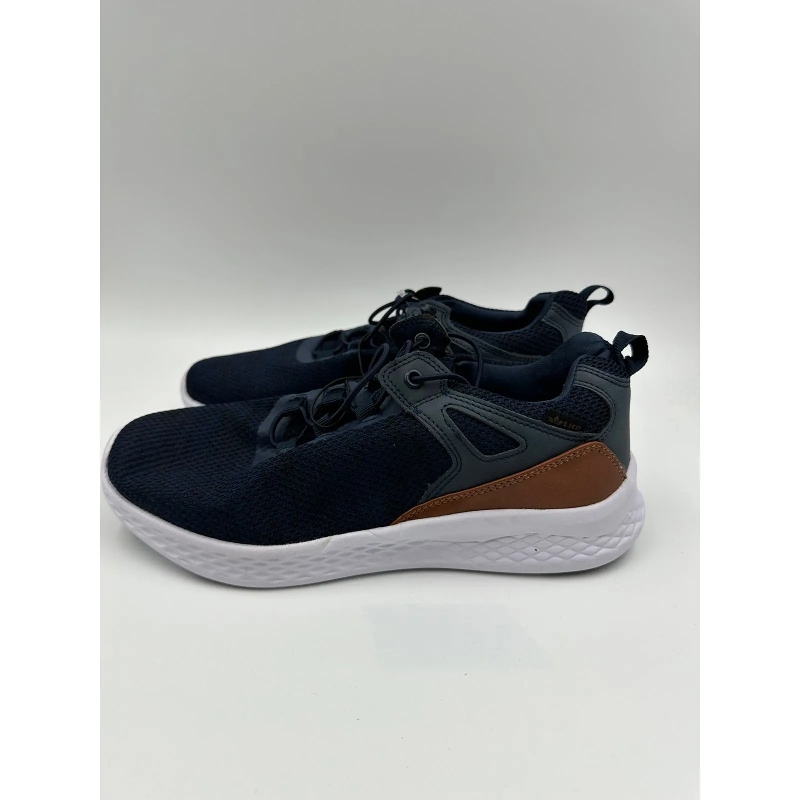 Men's Size 7, Navy Knit Upper Running Sneaker with Slip-on Design & Pull Laces