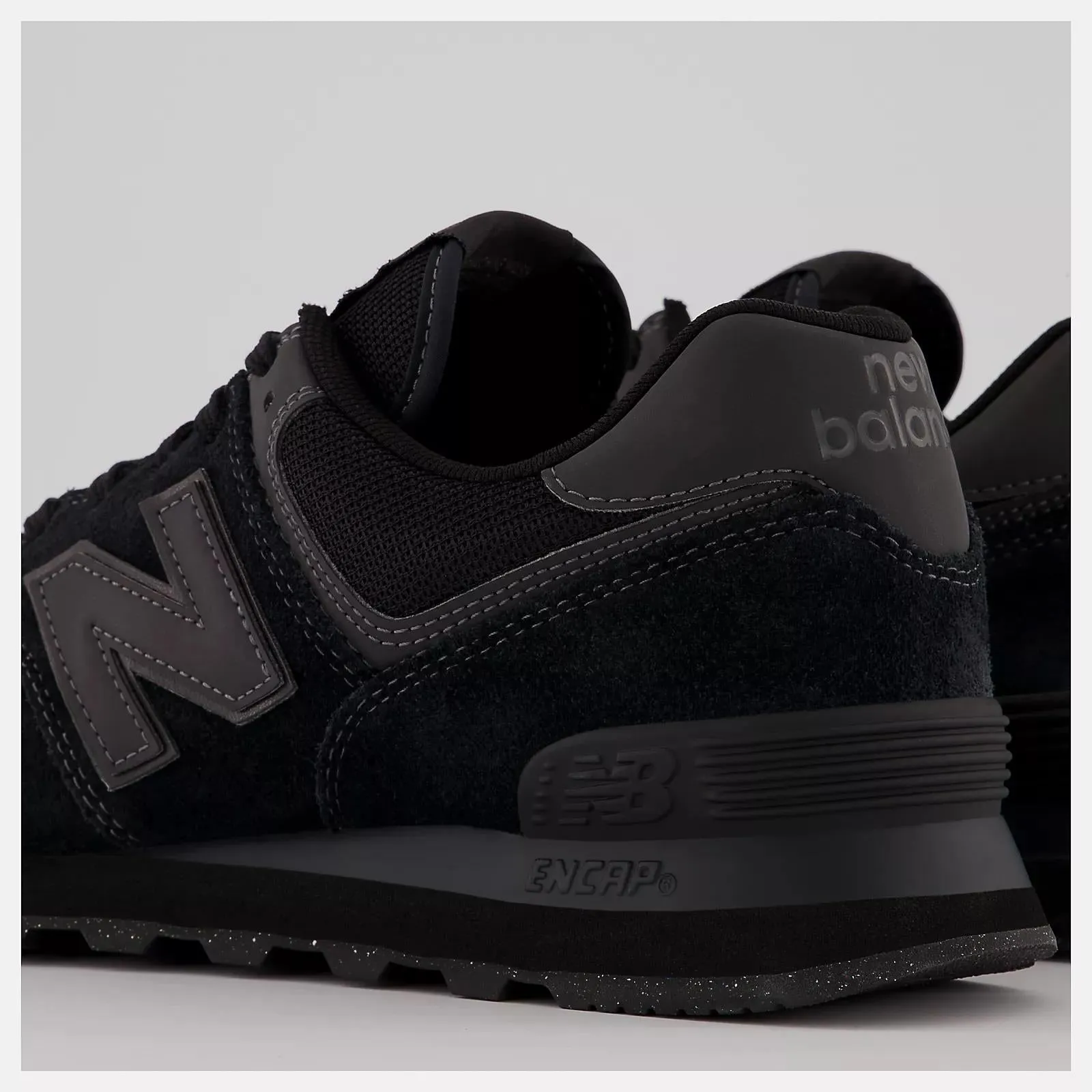 Men's Wide Fit New Balance ML574EVE Running Trainers - Exclusive - Black