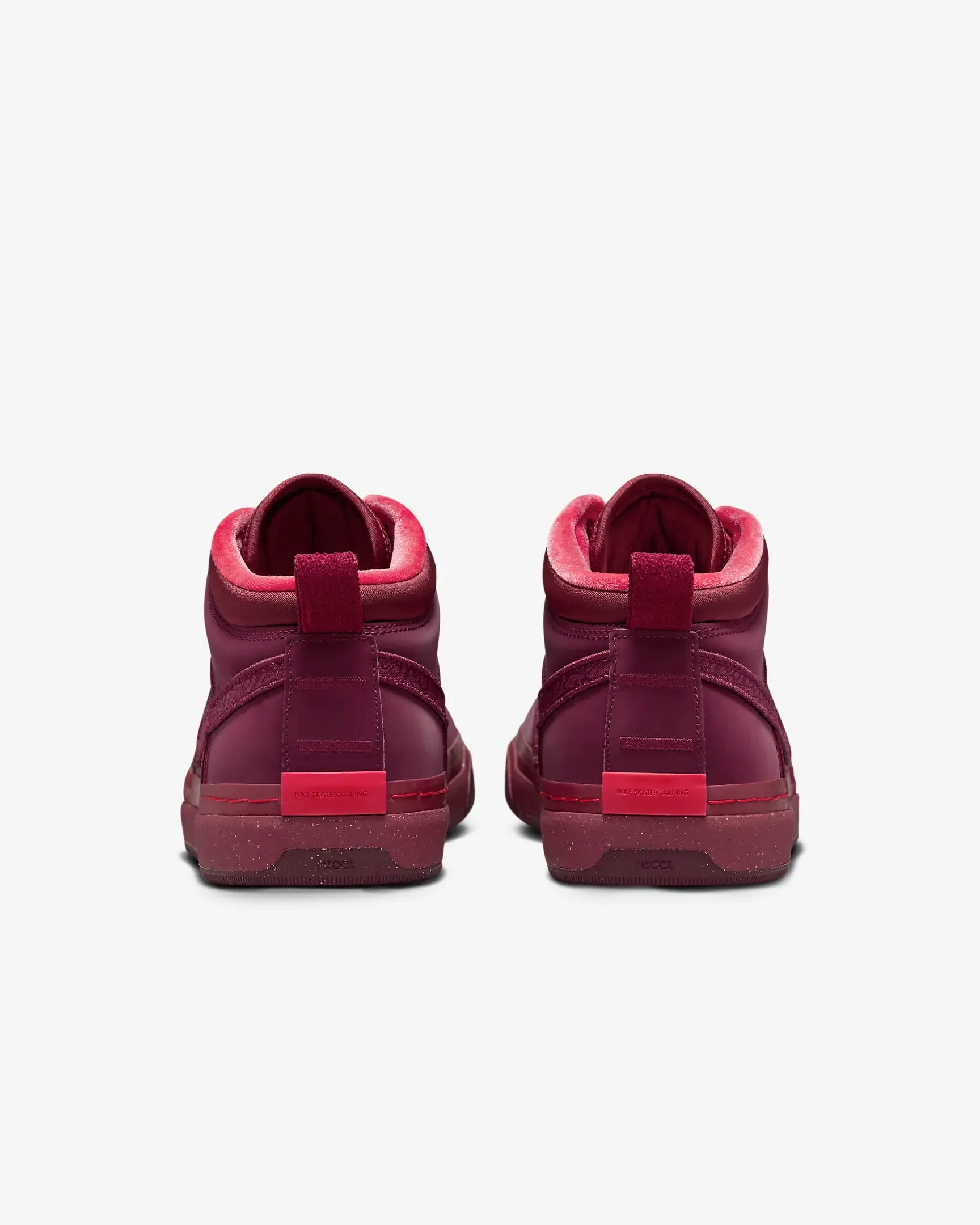 Nike SB React Leo Premium Skate Shoes - Dark Beetroot/Team Red/Picante