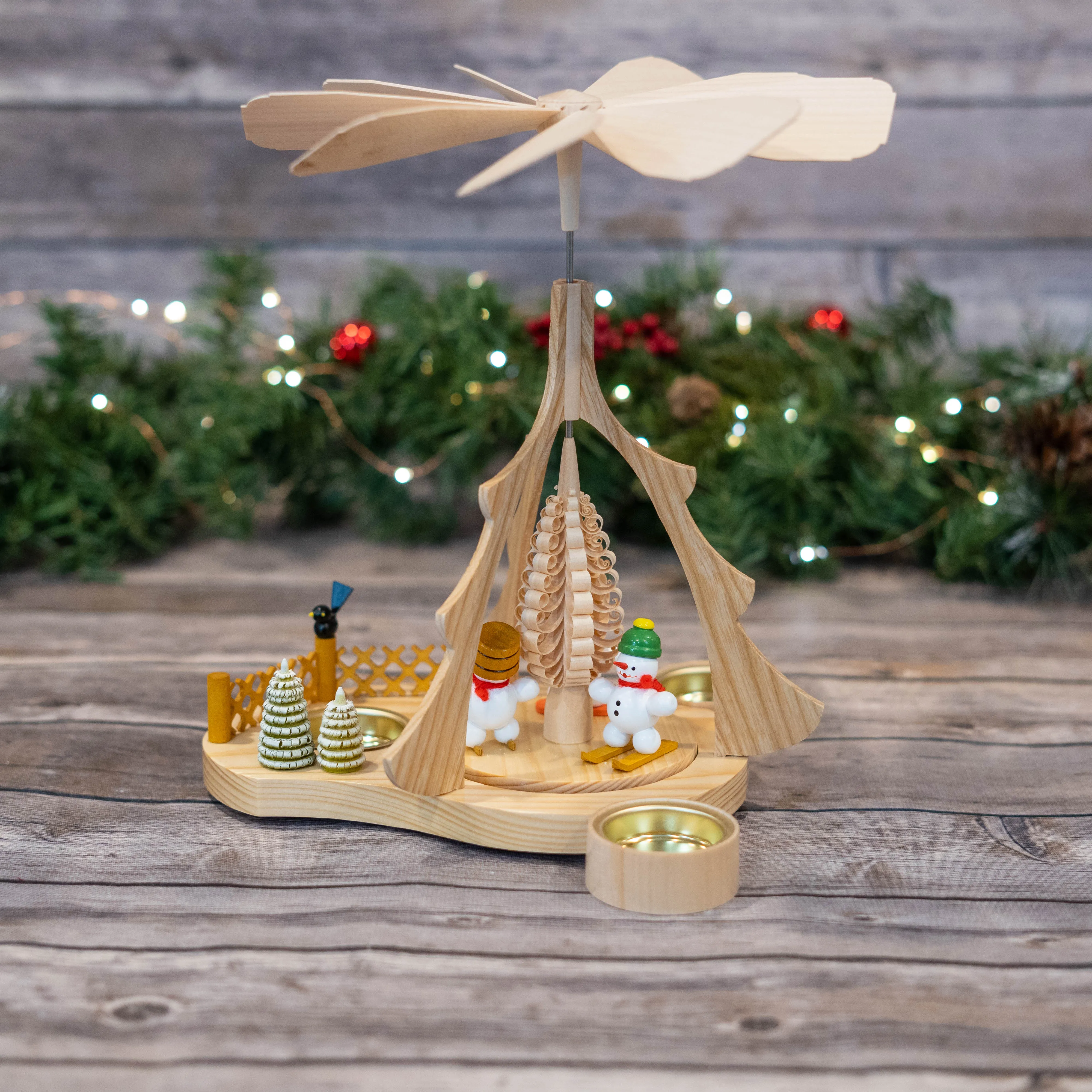 Pyramid Skiing Snowman Tealight