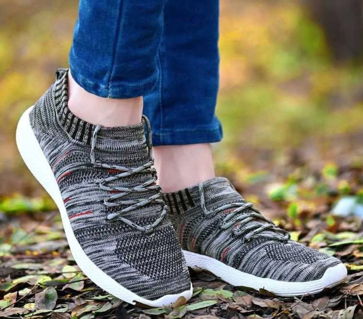 Stylish Mesh Grey Running Shoes For Men