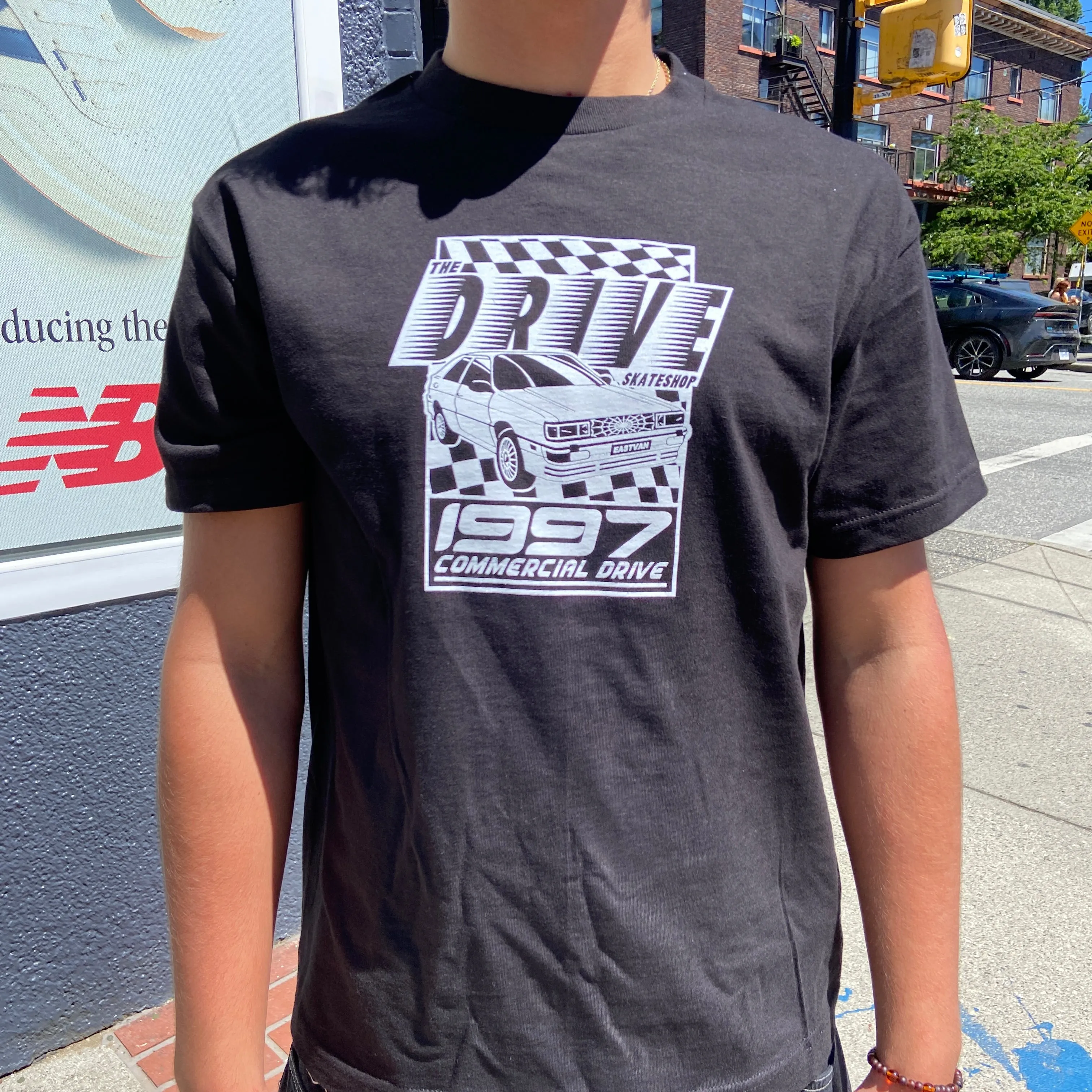 THE DRIVE SKATE SHOP QUATTRO T-SHIRT BLACK/WHITE