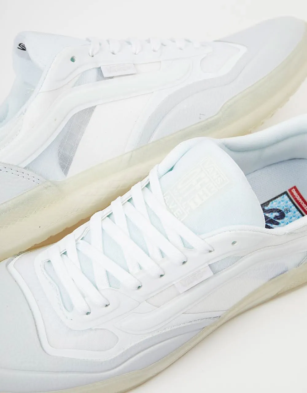 Vans AVE Skate Shoes - White/White